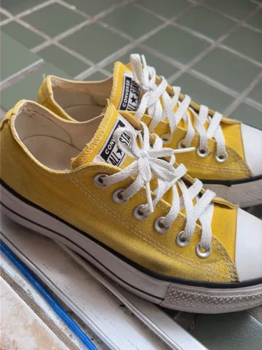 Tênis all star amarelo