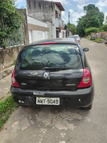 Renault Clio Hi-flex 1.0 16V 3P 2011