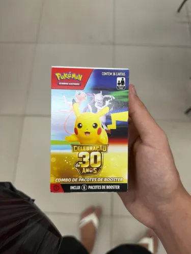 Combo de pacotes celebração 30 anos Pokemon