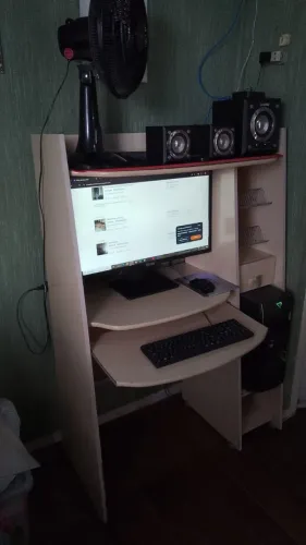 Estante para Computador