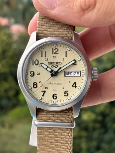Relógio Seiko 5 sports field