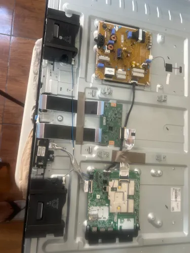 Sucata de tv 50?LG bem conservada