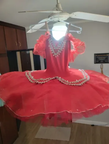 ? Vestido Infantil Vermelho de Festa - Luxo e Elegância ?