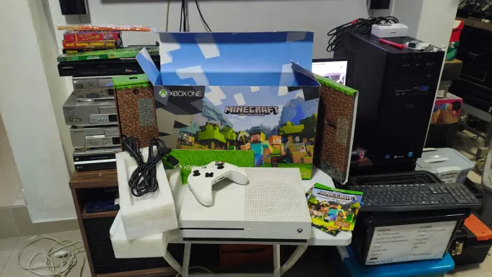 Xbox One Completo na caixa