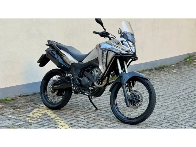 Honda Xre 300 sahara adventure 2024 ent + parc R$ 679,00