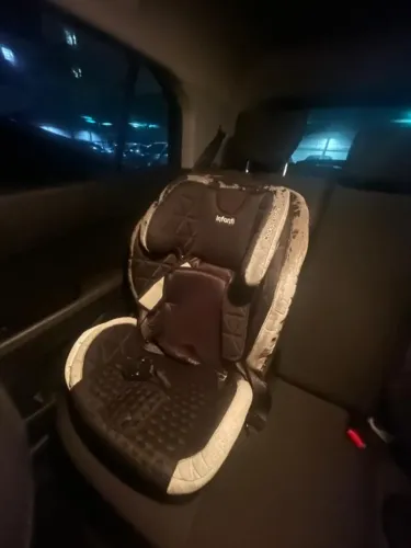 Cadeirinha de criança para carro