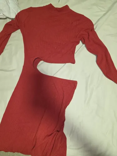 Vestido decote na barriga