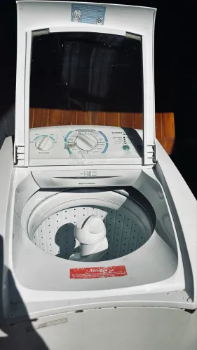 Máquina de lavar roupas 9kg Electrolux