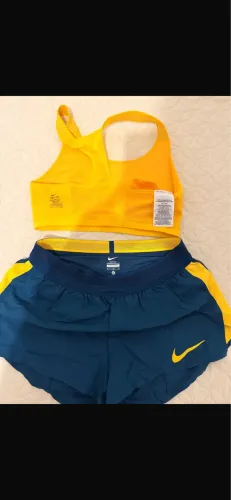 Conjuntinho Nike lindíssimo Novo