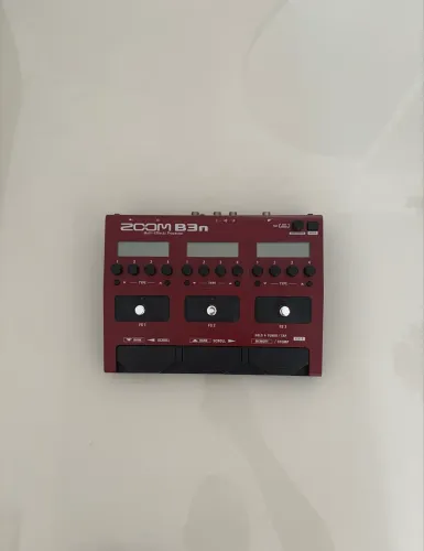 Pedaleira Zoom B3n