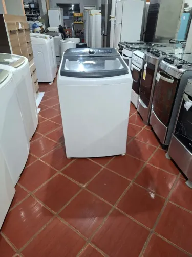 Máquina de lavar roupa electrolux super nova de 18 kilos