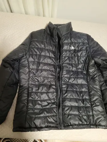 Jaqueta puffer perfeita e resistente