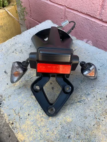 Suporte placa bmw s1000rr