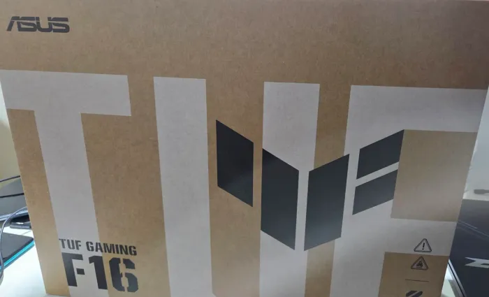 Notebook ASUS TUF Gaming F16, Intel Core i7 14a ger, RTX 5060, 16GB RAM, 512GB SSD WIN11
