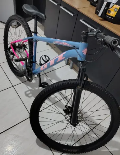 Bicicleta GTI Roma MTB alumínio aro 29 quadro 17 com 21 marchas. Promoção bike 