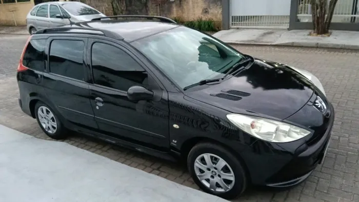 Peugeot 207 SW XR 1.4 Flex 8V 5P 2009