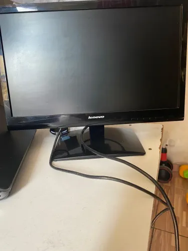 Monitor Lenovo 18,5 polegadas 