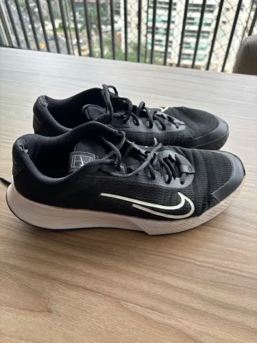 Tenis Nike VaporLite (Court).