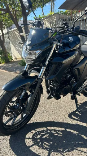 Fazer 250 2018/19 preta