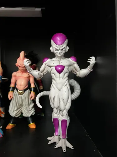 Action Figure Freeza