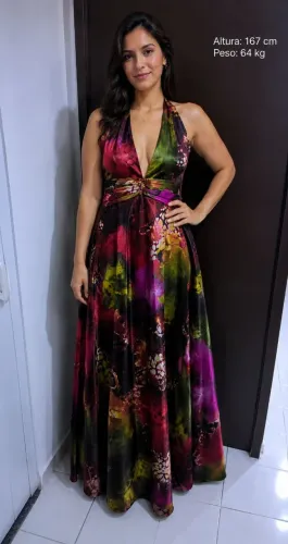 Vestido Longo Estampado de Festa com Decote V e Frente Única