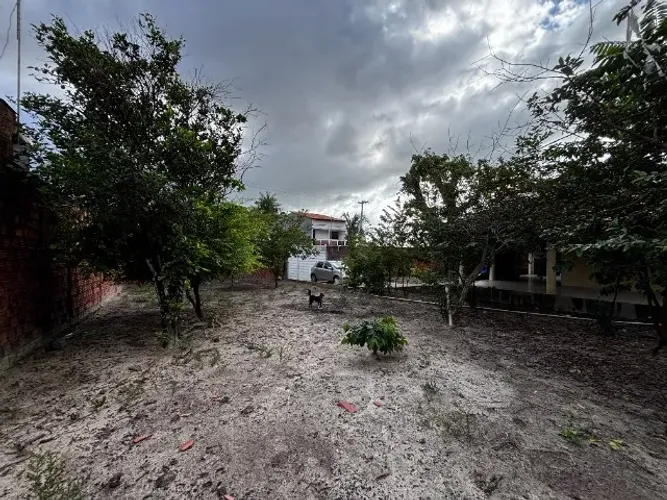 Terreno com 1.110m² à venda no Olho d'agua