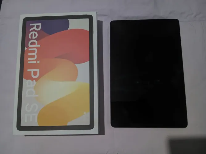 Redmi Pad SE 11'' 128GB 8GB cinza - Acompanha capa de proteção, caneta touch e carregador
