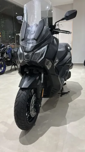 Joyride 300 CC - Gisele *