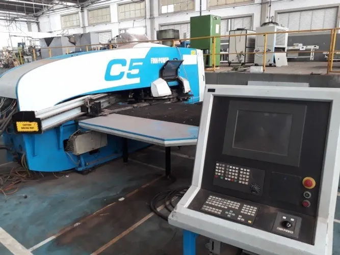 Puncionadeira CNC Finn-Power C5