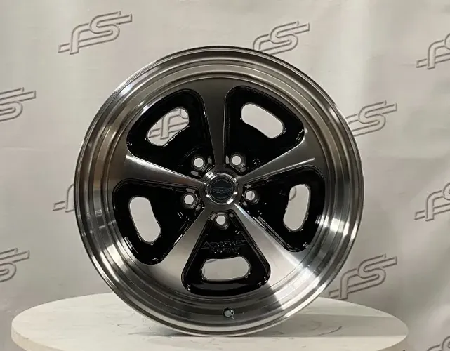  Roda American Racing Magnum 500 VN 501 Aro 17 / Tala 7 e 8" / Furação 5x114,3 / Off-set 0