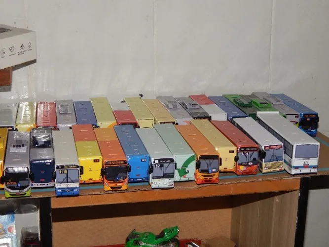 Miniaturas de ônibus