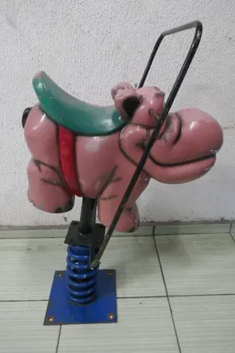 brinquedo antigo de parquinho