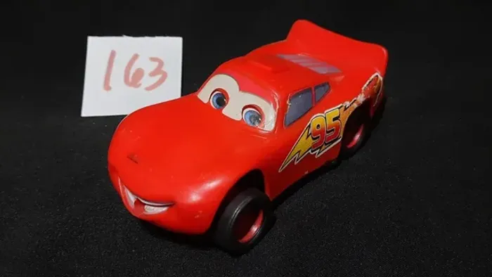 Miniatura Relampago Mcqueen Disney/pixar 1/38