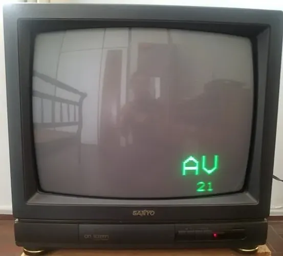 Tv Tubo 21" Polegadas Sanyo Funcionando - Leia A Descrição