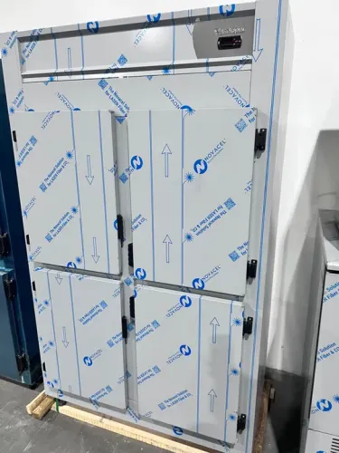 Geladeira comercial 4 portas 1000L - Gelopar pronta entrega 