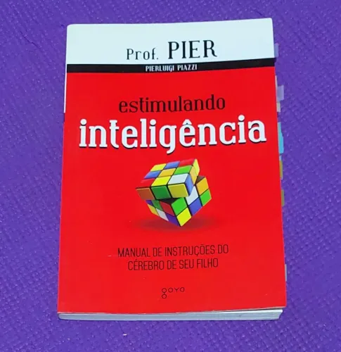 Livro estimulando inteligência