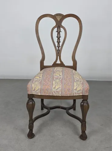 Cadeira solitária 