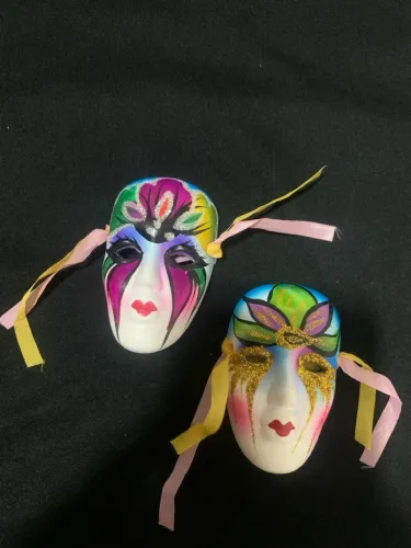 2 mini mascaras decorativas artesanais