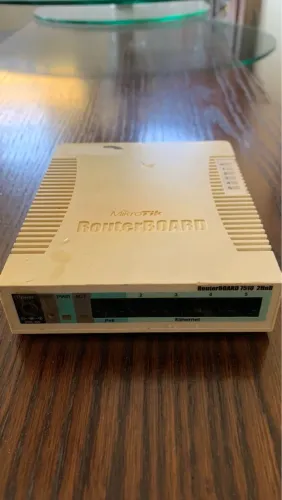Roteador MikroTik RouterBOARD 751U-2HnD