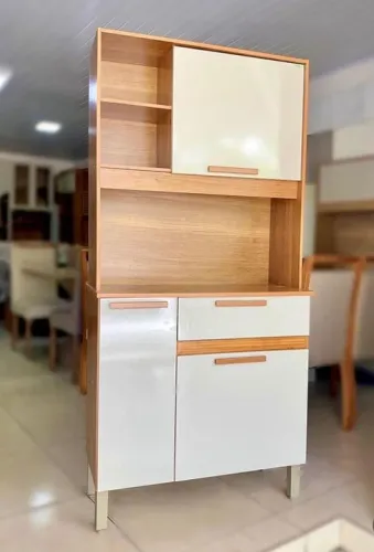 Armário de Cozinha Amadeirado com Portas Brancas