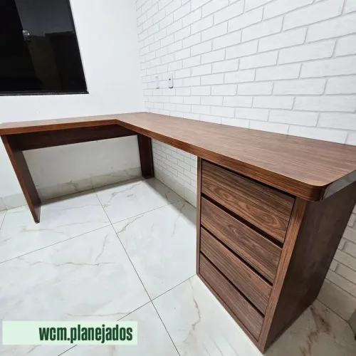 Mesa 4 gavetas sob medida mdf