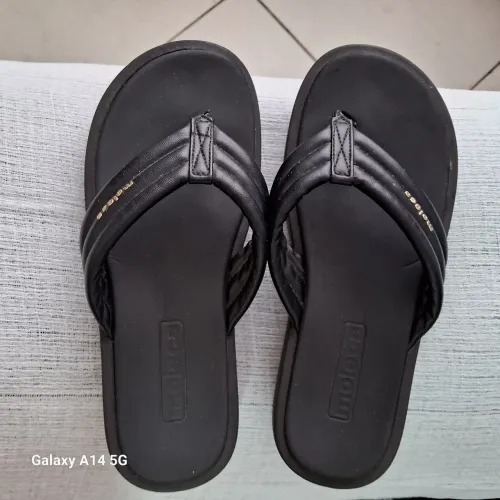 Chinelo moleca
