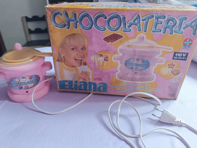 Brinquedo chocolateira funcionando
