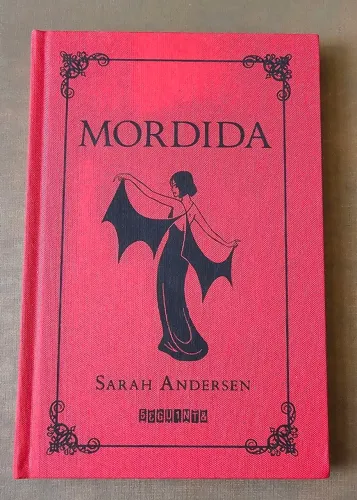Mordida - Sarah Andersen - livro Capa Dura