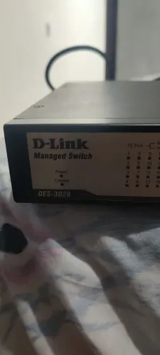 O D-Link DES-3028 switch