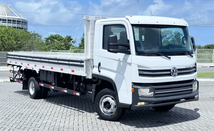 Volkswagen Delivery 9.170 - 2021 - 63 MIL KM 