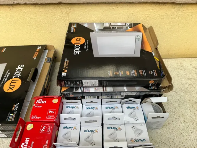 Placas de Led e lâmpadas cor neutra ( cor:4000K)