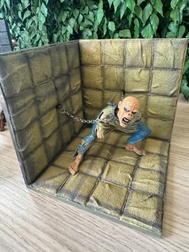 Boneco Eddie Iron Maiden Action Figure