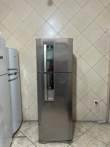 Geladeira Eletrolux 350L Frost free