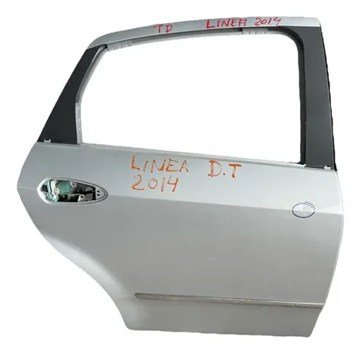 Porta Traseira Direita Fiat Linea 2009,2010 A 2016 (avaria)